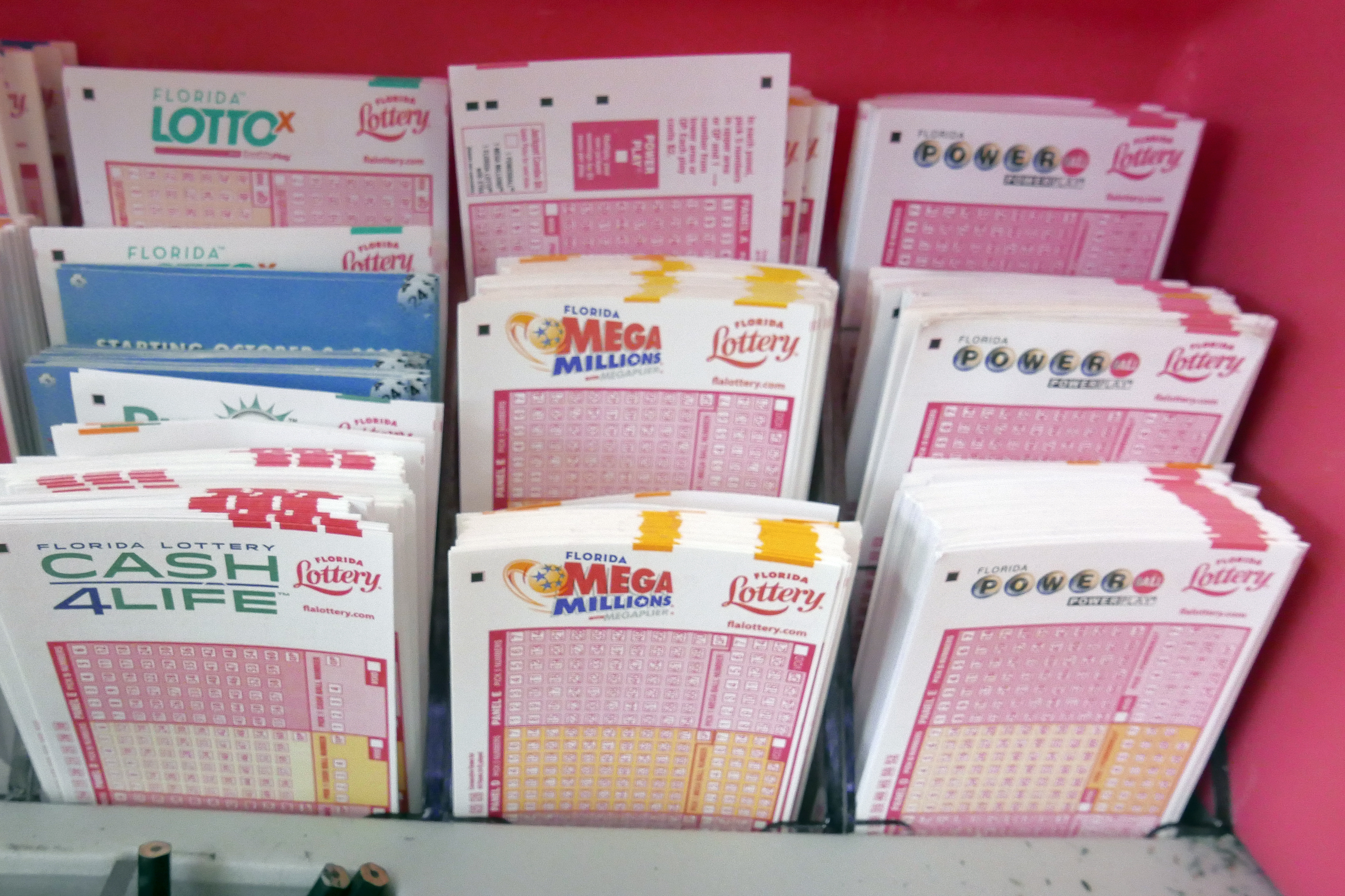 Florida woman buys $2 lottery ticket at Publix, wins $1 million Florida woman buys $2 lottery ticket at Publix, wins $1 million